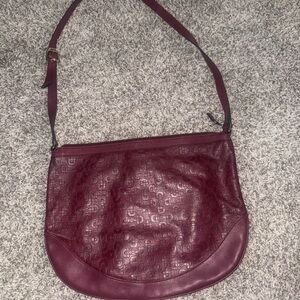Elegant Burgundy Shoulder Bag